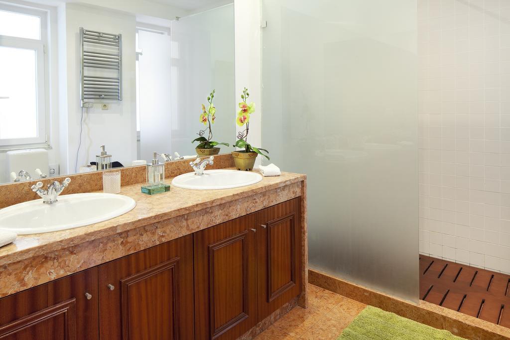 Lisbon Rentals Real Bilik gambar